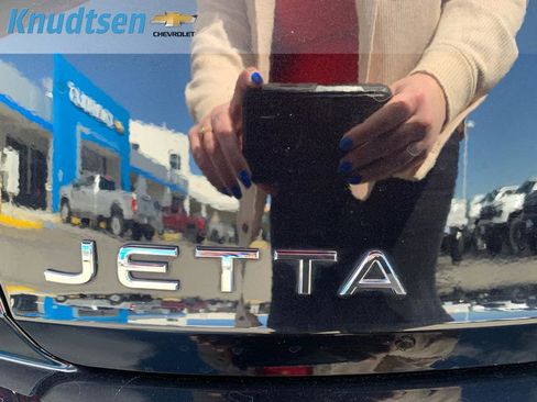 Used 2022 Volkswagen Jetta SE FWD image 10