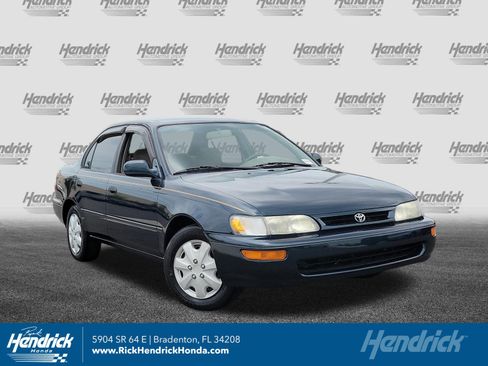 Used 1996 Toyota Corolla DX FWD image 1