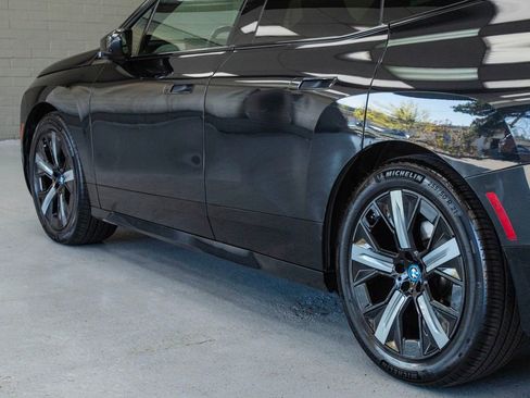 Used 2023 BMW iX xDrive50 w/ Premium Package image 37