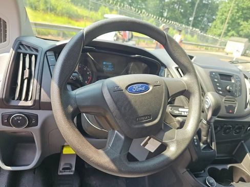 Used 2019 Ford Transit 150 XL RWD image 10