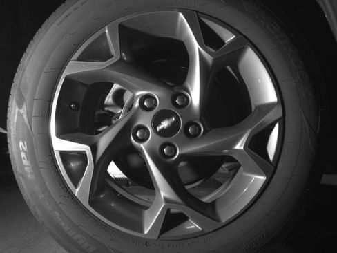 Used 2025 Chevrolet Trax LT FWD image 18