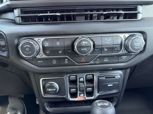 New 2026 Jeep Wrangler Unlimited Sport image 23