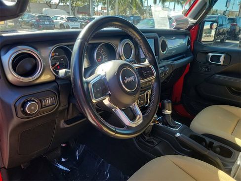 Used 2021 Jeep Wrangler Unlimited Sahara image 17