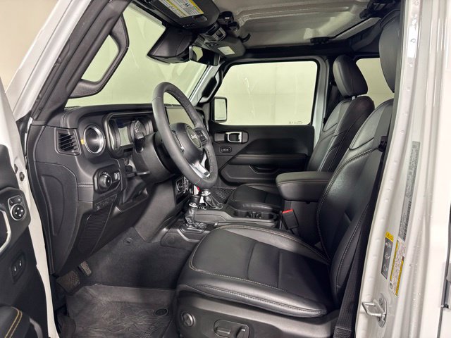 Used 2026 Jeep Wrangler Unlimited Sahara AWD/4WD image 11