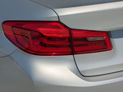 Used 2019 BMW 530i 530i w/ Convenience Package image 18