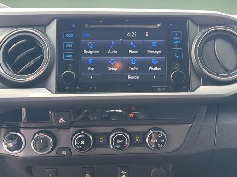 Used 2016 Toyota Tacoma TRD Sport w/ Towing Package AWD/4WD image 25