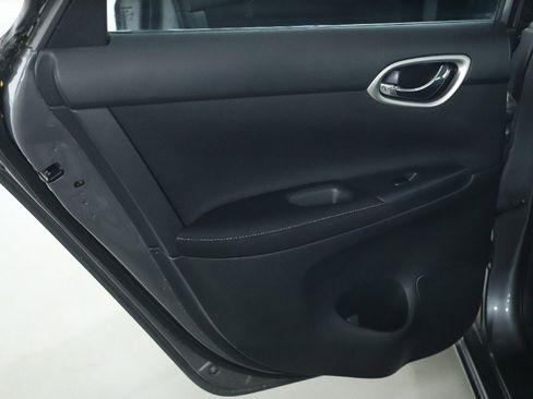 Used 2015 Nissan Sentra SV w/ Navigation Package image 13