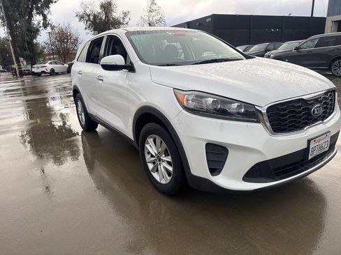 Used 2020 Kia Sorento LX image 7