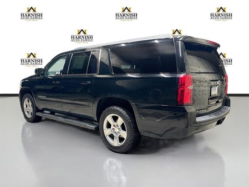 Used 2019 Chevrolet Suburban LS w/ All-Season Package image 7