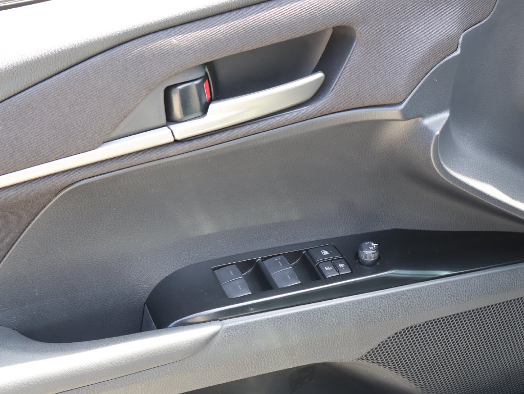 Used 2025 Toyota Camry LE FWD image 20