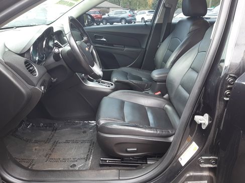 Used 2014 Chevrolet Cruze LT w/ RS Package image 11