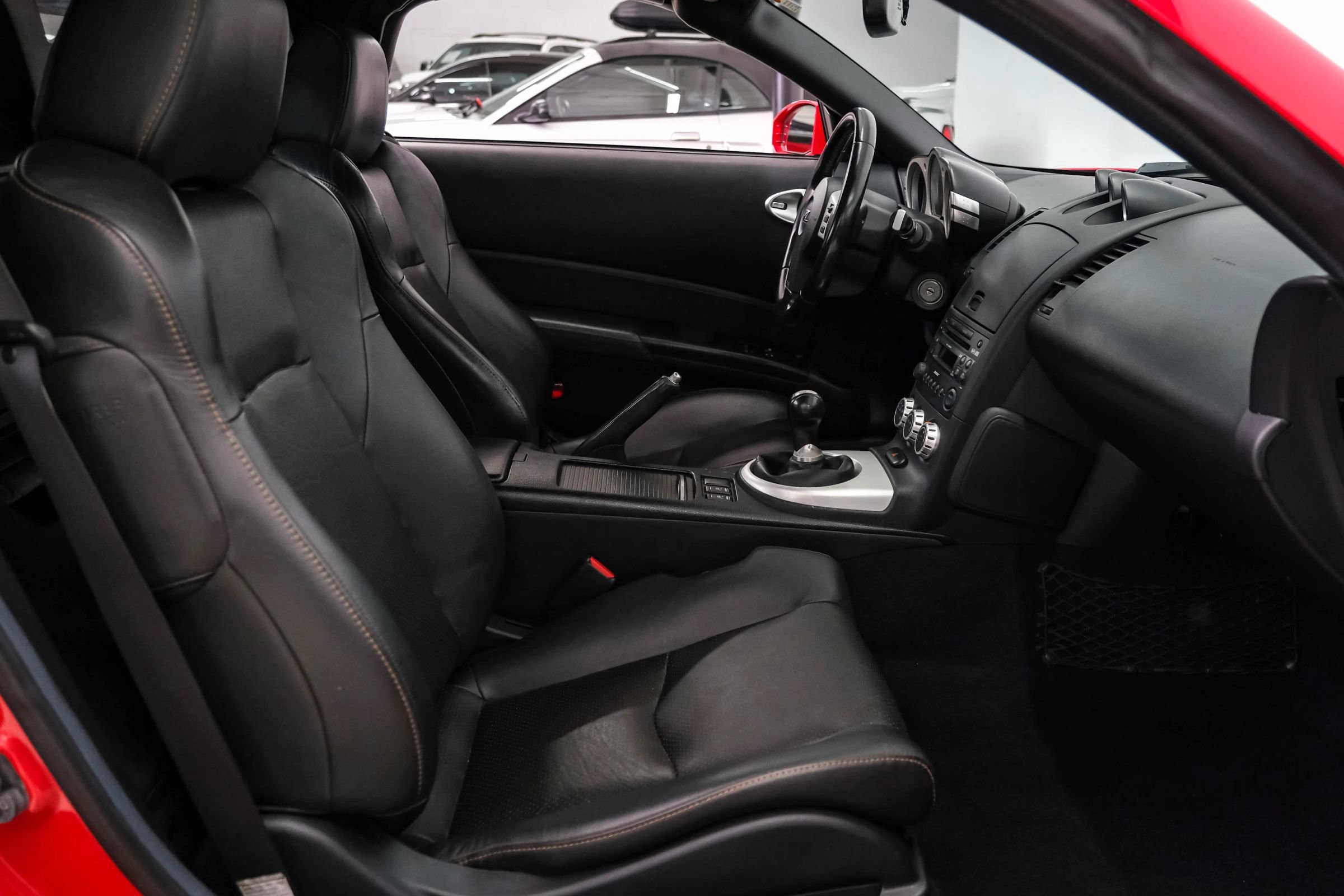 Used 2008 Nissan 350Z Grand Touring RWD image 31