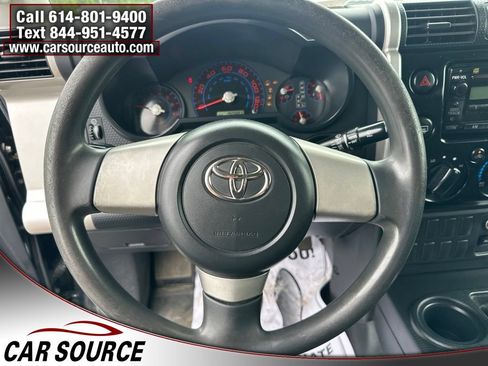 Used 2007 Toyota FJ Cruiser 4WD image 14