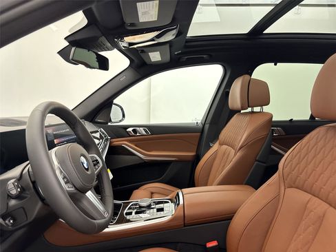 New 2026 BMW X5 xDrive40i w/ M Sport Package image 24