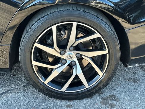 Used 2019 Volvo S60 T5 Momentum w/ Premium Package image 27