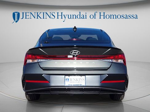 New 2026 Hyundai Elantra SEL Sport Premium FWD image 6