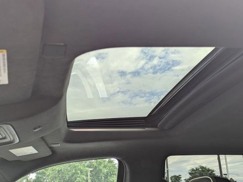 Used 2023 GMC Sierra 1500 AT4X image 14