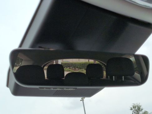 Used 2026 Hyundai Ioniq 9 SEL image 27