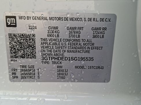 Used 2025 GMC Sierra 1500 SLT image 26