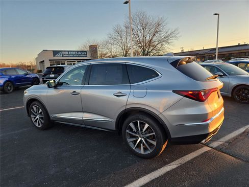 Certified 2025 Acura MDX SH-AWD w/Tech image 26