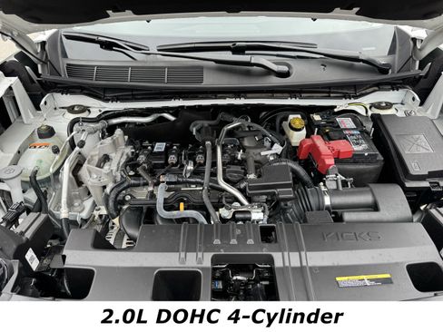 Used 2025 Nissan Kicks SR w/ Illumination Package image 12