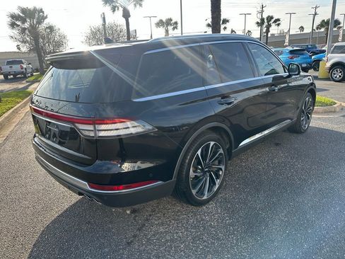 Used 2022 Lincoln Aviator Reserve w/ Equipment Group 201A image 6