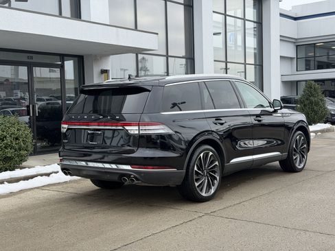 Used 2020 Lincoln Aviator Reserve w/ Equipment Group 202A image 4