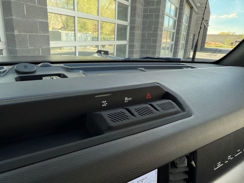 Used 2025 Ford Bronco Big Bend image 40