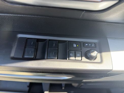 Used 2023 Toyota Sequoia Platinum AWD/4WD image 13