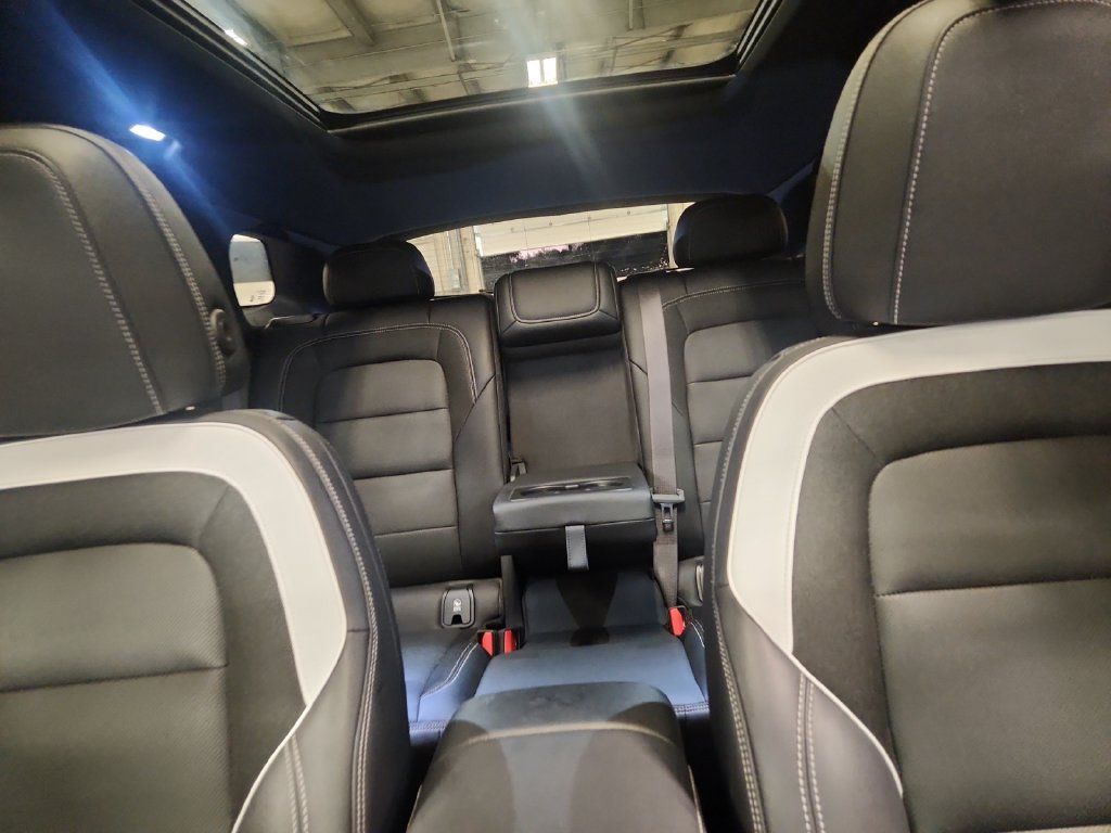 Used 2025 Chevrolet Blazer EV LT AWD/4WD image 37