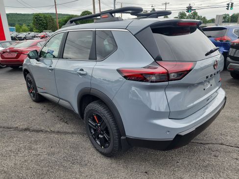 New 2026 Nissan Rogue SV w/ Rock Creek Premium Package AWD/4WD image 6