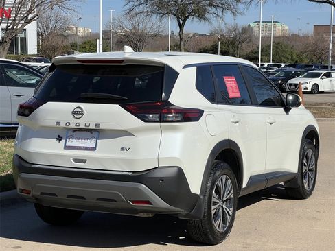 Certified 2023 Nissan Rogue SV image 4