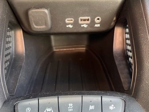 Used 2022 Chevrolet TrailBlazer LT image 15