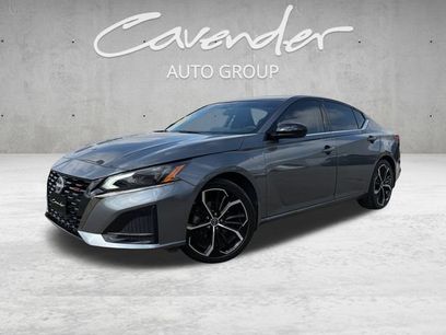 Used 2025 Nissan Altima 2.5 SR w/ SR Premium Package