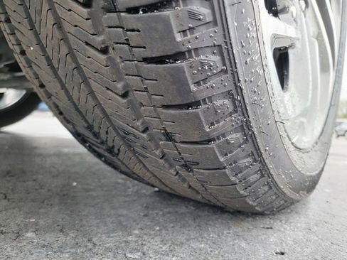 Certified 2025 Lincoln Navigator L Reserve AWD/4WD image 18