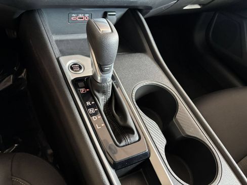 Used 2025 Nissan Altima 2.5 SV FWD image 41