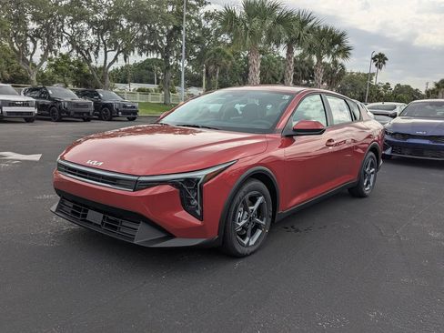 New 2026 Kia K4 FWD image 3