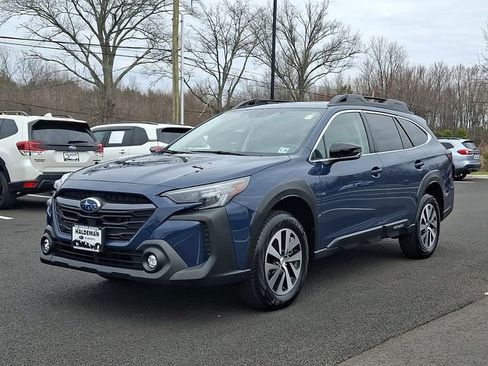 Used 2024 Subaru Outback Premium image 3