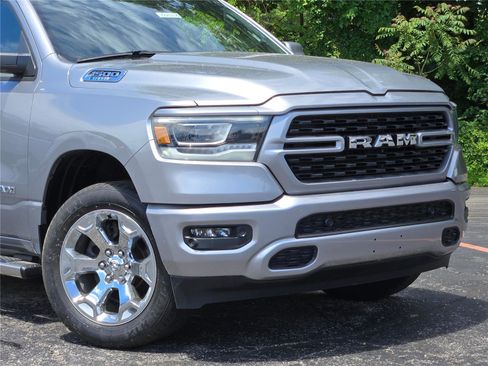 Used 2022 RAM 1500 Big Horn AWD/4WD image 2
