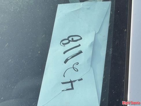 Certified 2023 Toyota Corolla SE w/ Carpet Mat Package (TMS) image 13