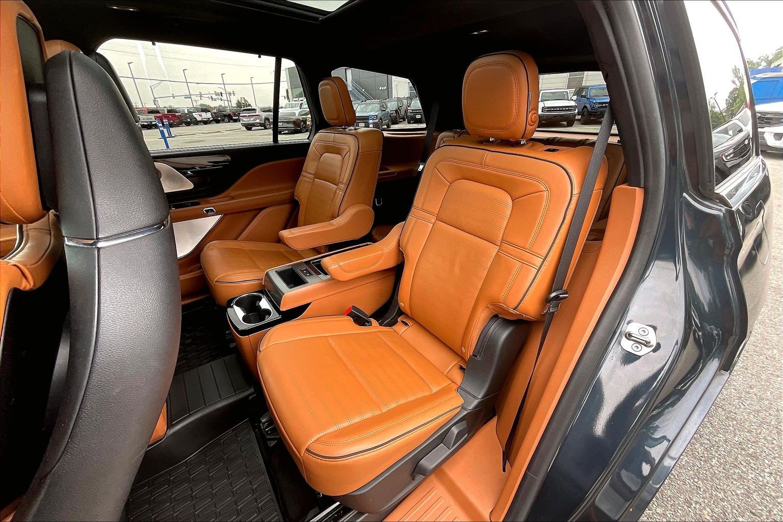 Used 2020 Lincoln Aviator Black Label Grand Touring AWD/4WD image 26