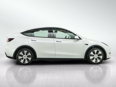 Used 2023 Tesla Model Y Long Range AWD/4WD image 6