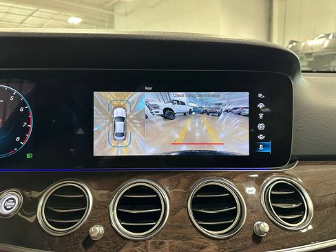 Used 2023 Mercedes-Benz E 350 Sedan image 27