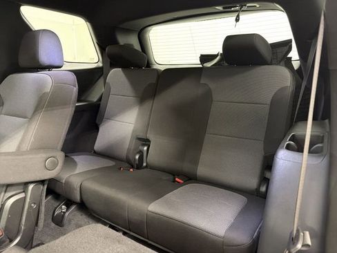 Certified 2023 Chevrolet Traverse LT image 17