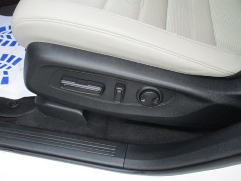 Certified 2024 Honda CR-V EX-L image 17
