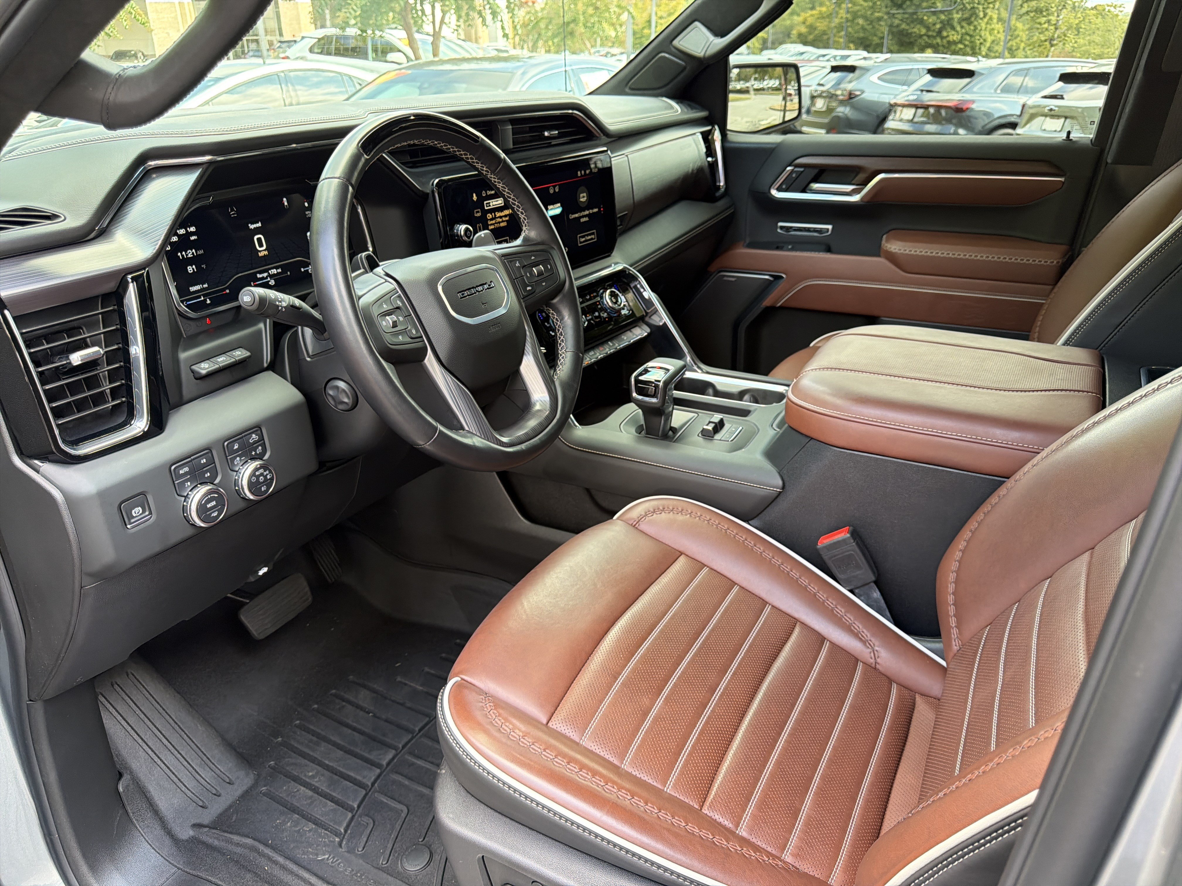 Used 2025 GMC Sierra 1500 Denali Ultimate AWD/4WD image 9