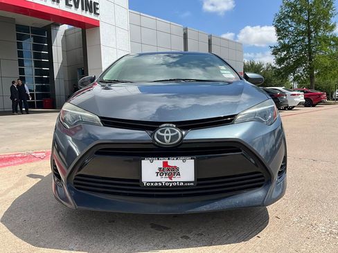 Used 2018 Toyota Corolla L image 3