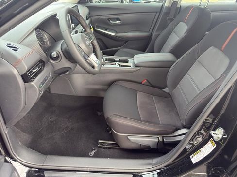 New 2025 Nissan Sentra SR image 16