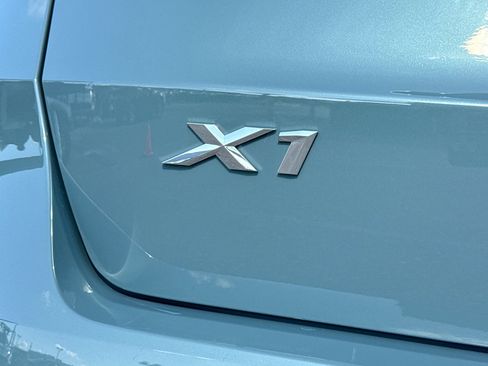 Used 2025 BMW X1 xDrive28i w/ Technology Package image 13