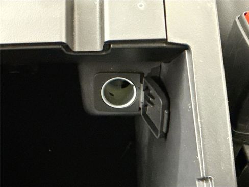 Used 2023 Ford Explorer XLT w/ Equipment Group 202A image 33